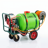 Fumigadora Alta Presión Carretilla con Ruedas 7 hp Estanque 160 Litros - ADLER
